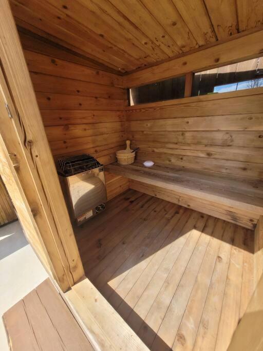 The Best 2 Bedrooms Suite In Revelstoke! Kültér fotó
